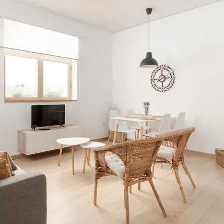Gus Apartment *